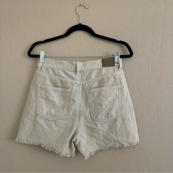 New American Eagle Mom Shorts Tan Distressed High Rise - Picture 5 of 8